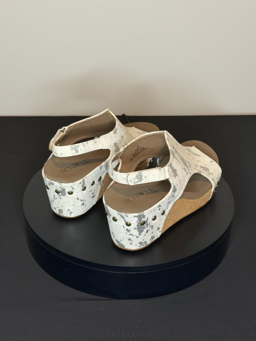 Boutique by Corky's sandals - Picture 6 of 12